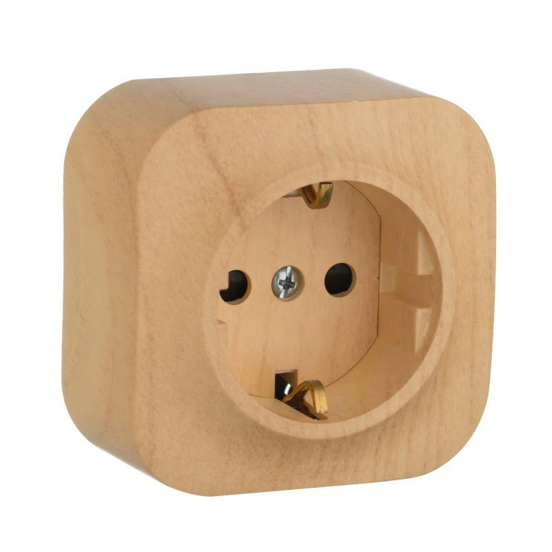 Legrand  | Розетка 1-м ОП Quteo 16А IP20 250В 2P+E с заземл. защ. шторки дерево Leg 782280