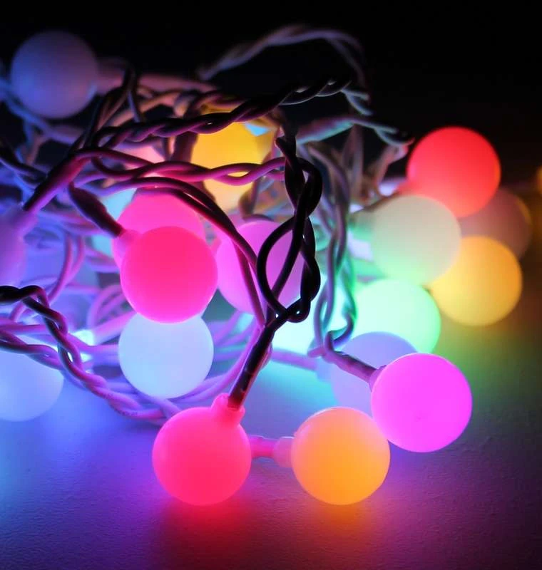 KOC_GIR100BallRGB_IP КОСМОС | Гирлянда светодиодная 100LED Шарики 2.5см провод 13м IP44 удлинение до 4шт. мигание мультиколор Космос 