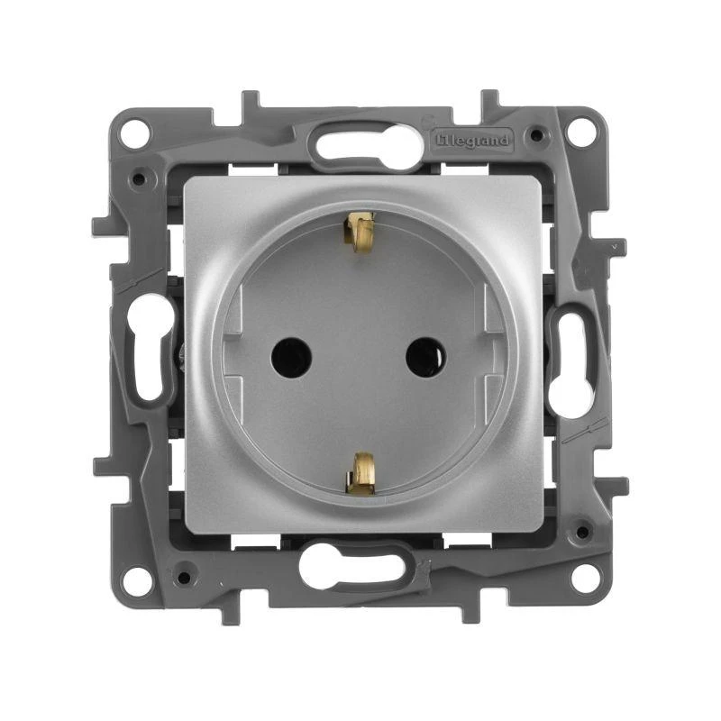 Legrand  | Розетка 1-м СП Etika 16А IP20 250В 2P+E с заземл. немецк. стандарт винтов. клеммы механизм алюм. Leg 672421