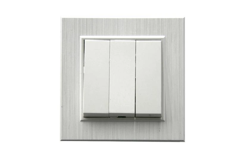 86100091 Makel | Выключатель 3-клав. 1 вход 3 выхода Karea LINE STAR жемчуж.  