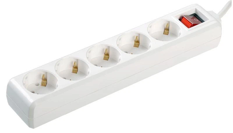 IEK  | Удлинитель 5х3м с заземл. 16А IP20 У05К 2P+PE 250В 3х1 с выкл.  WYP10-16-05-03-ZK-N