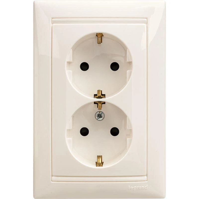 774427 Legrand | Розетка 2-м СП Valena 16А IP20 2х2P+E с заземл. защ. шторки немецк. стандарт в сборе бел. Leg 