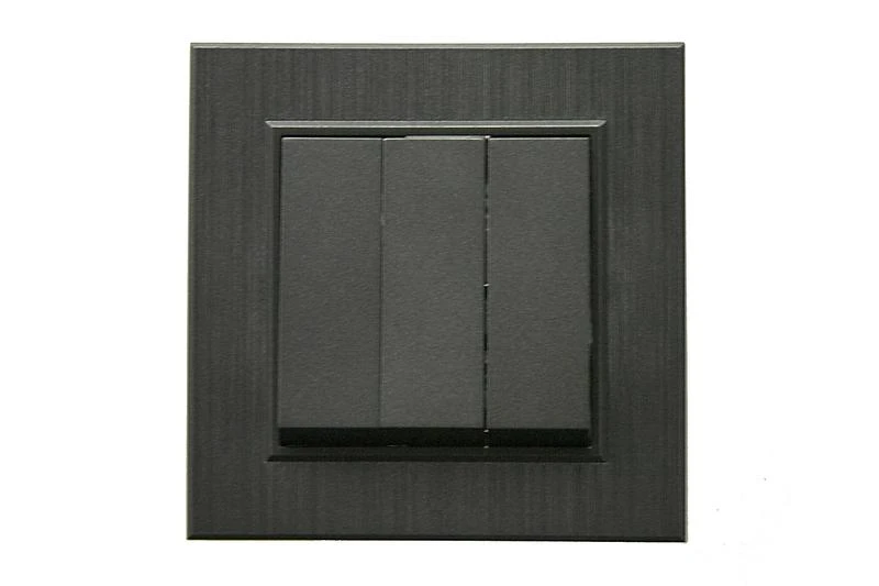 86050091 Makel | Выключатель 3-клав. 1 вход 3 выхода Karea LINE STAR дым. металлик  