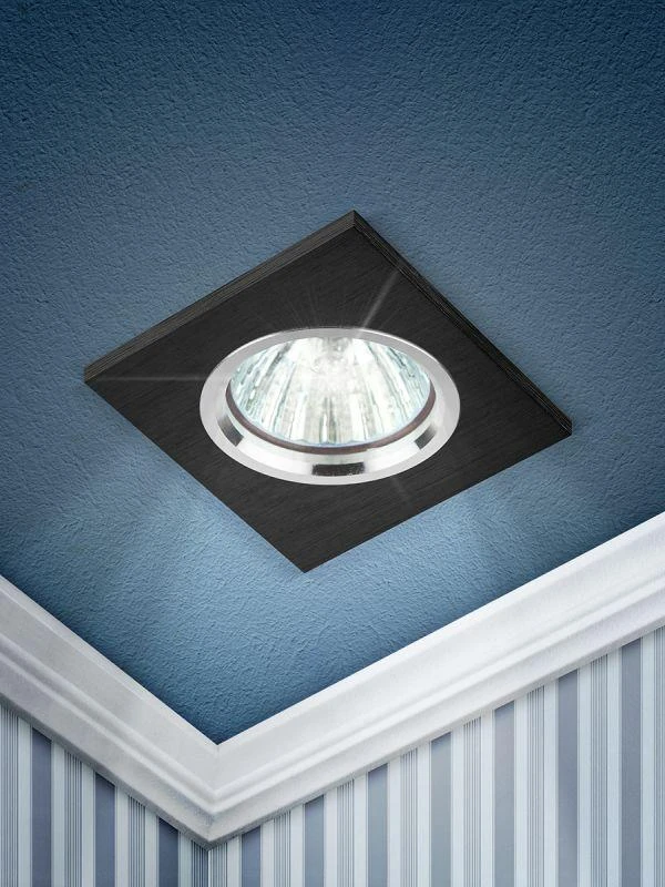 Б0017255 Эра | Светильник точечный KL57 SL/BK 50Вт MR16 12В/220В литой алюм. серебр./черн. ЭРА 