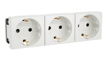 45003 DKC | Розетка 3-м Viva 16А IP20 бел.  