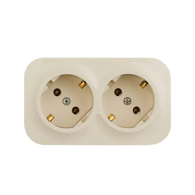 Legrand  | Розетка 2-м ОП Quteo 16А IP20 250В 2х2P+E с заземл. без защ. шторок сл. кость Leg 782263