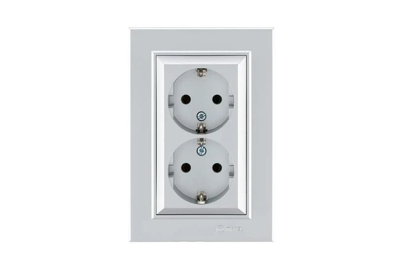 56065082 Makel | Розетка 2-я с/з СП Karea 16А IP20 серебр.  