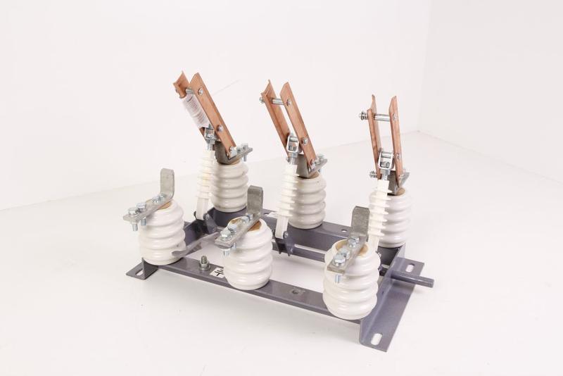 00000374 Электрофарфор | Разъединитель РВ-10/630 УХЛ2  